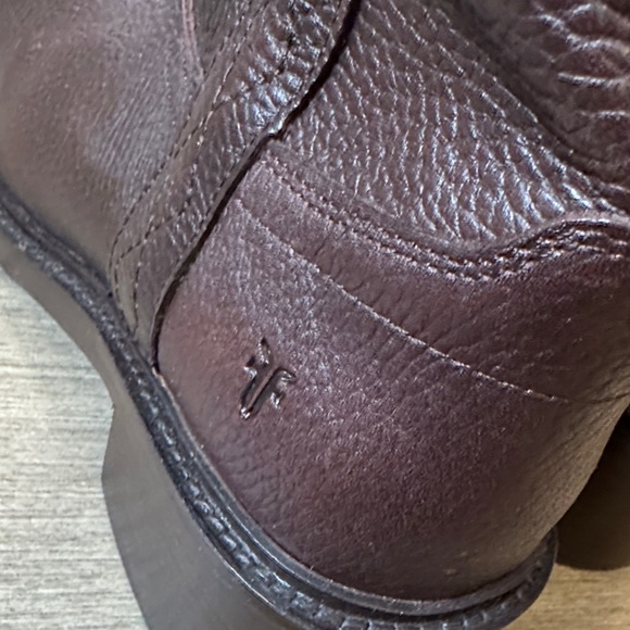 Frye Dark Brown Leather Heeled Boots Kate style - Picture 5 of 8